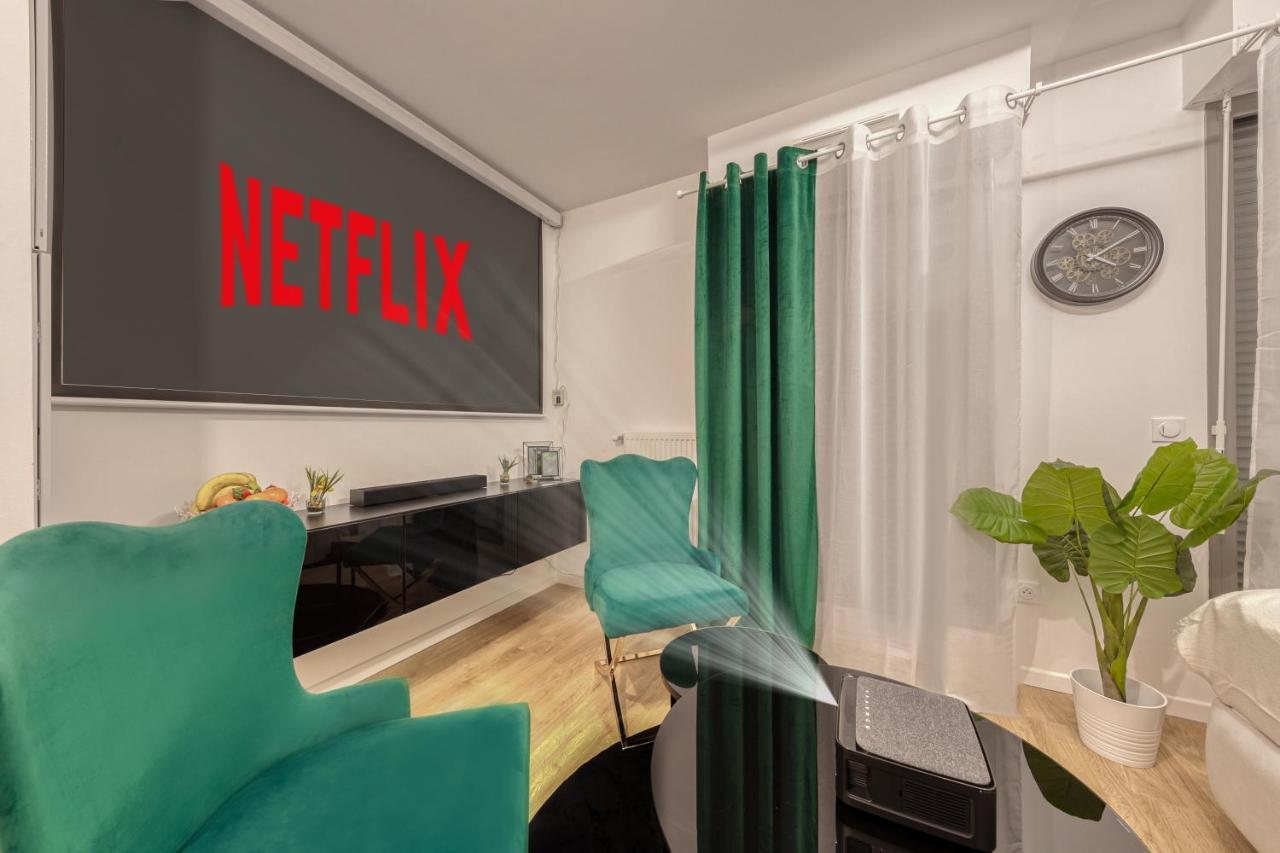 Appartement Cinema Moon Luxury - Gare 3Min - Proche Paris à Massy  Extérieur photo