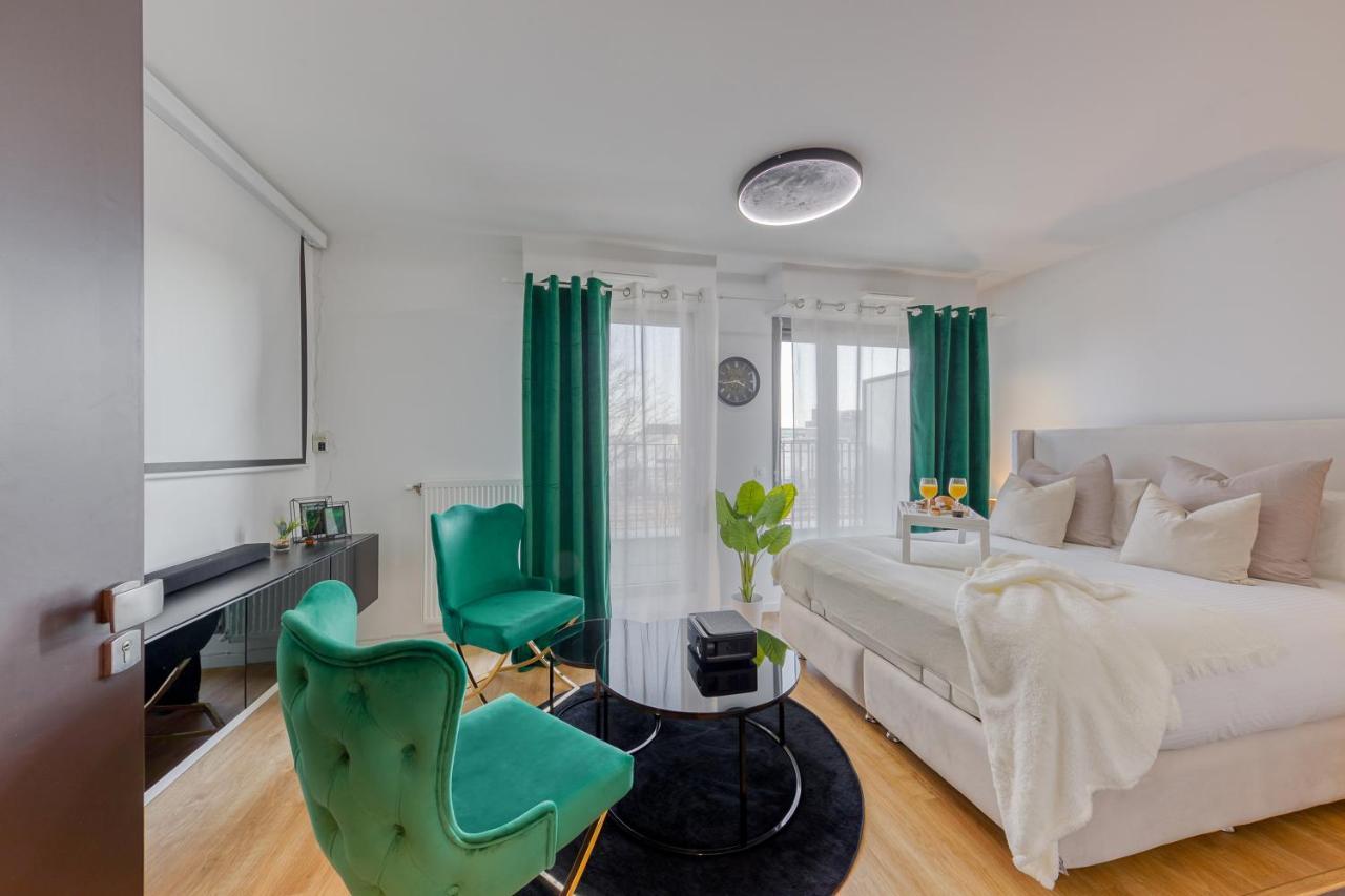 Appartement Cinema Moon Luxury - Gare 3Min - Proche Paris à Massy  Extérieur photo